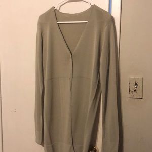 Women’s size large top.